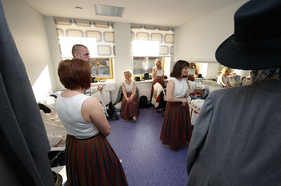 2011_04_23_023