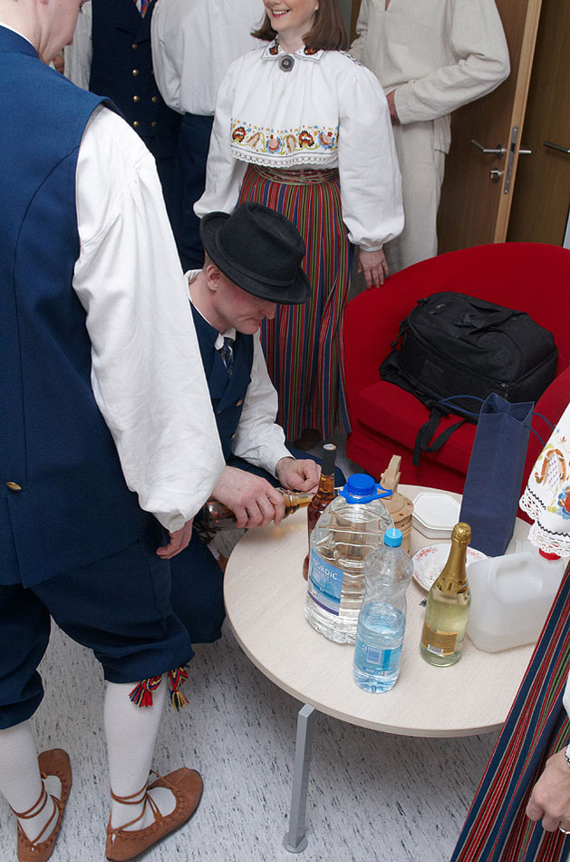 2011_04_23_061