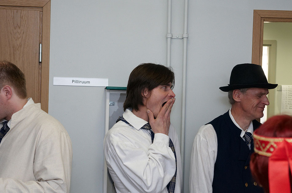 2011_04_23_065
