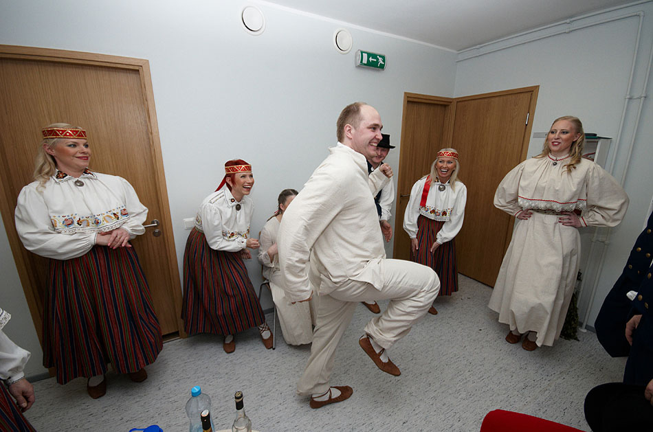 2011_04_23_073