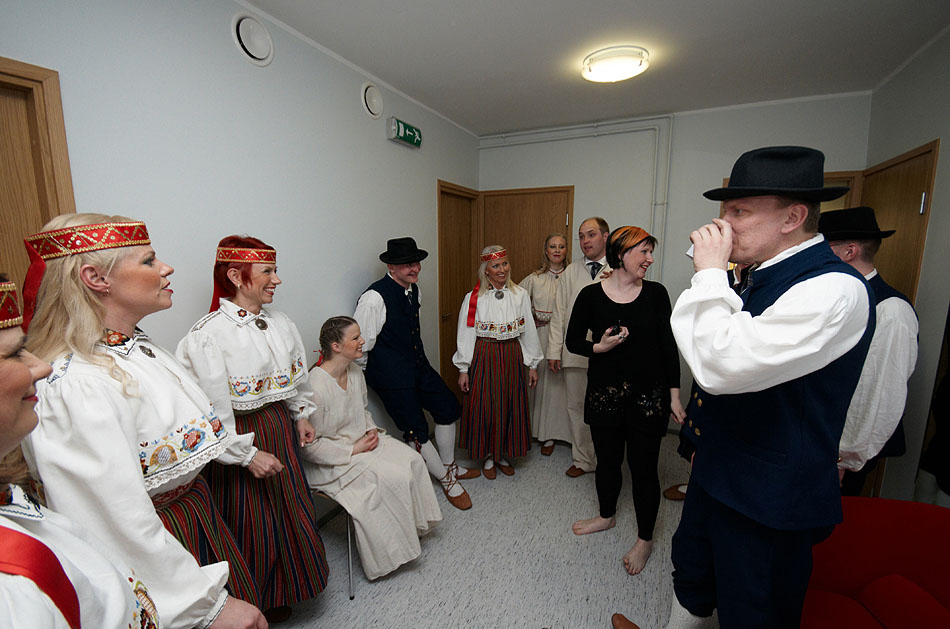 2011_04_23_075